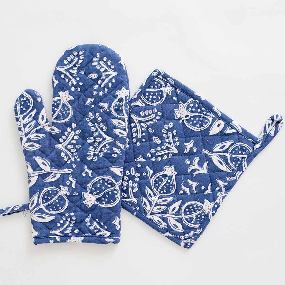 Pomegranate Blue Oven Mitt Set