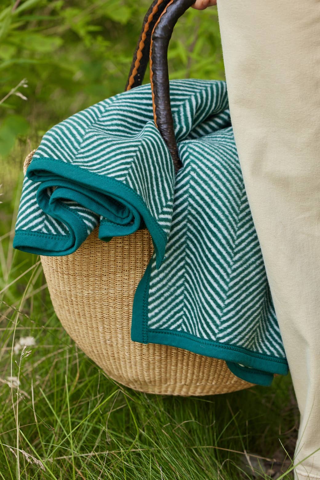 Harborview Herringbone Blanket - Evergreen