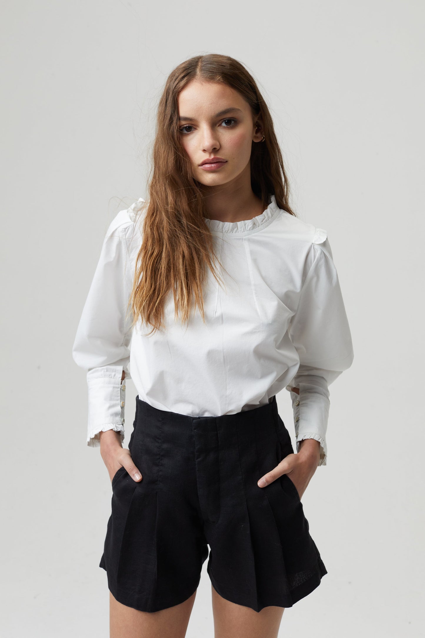 Linen Shorts Frida - Black