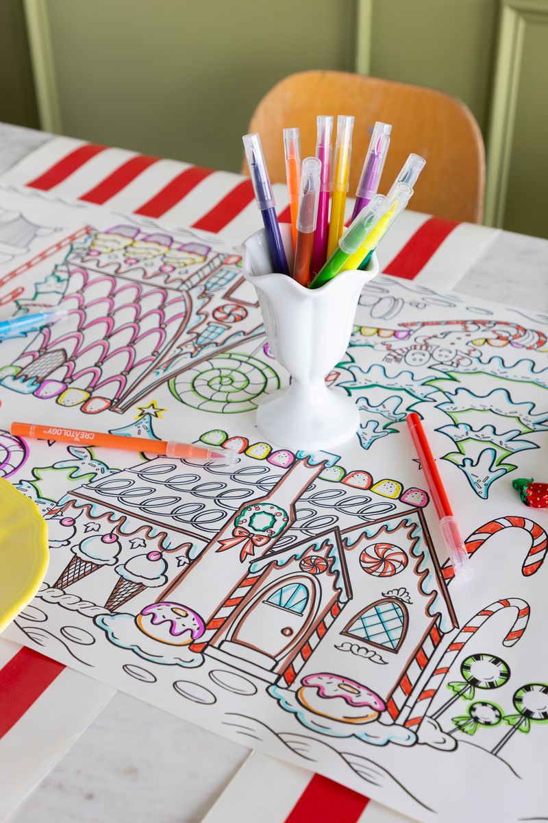 Gingerbread Coloring Runner - 20" x 25'