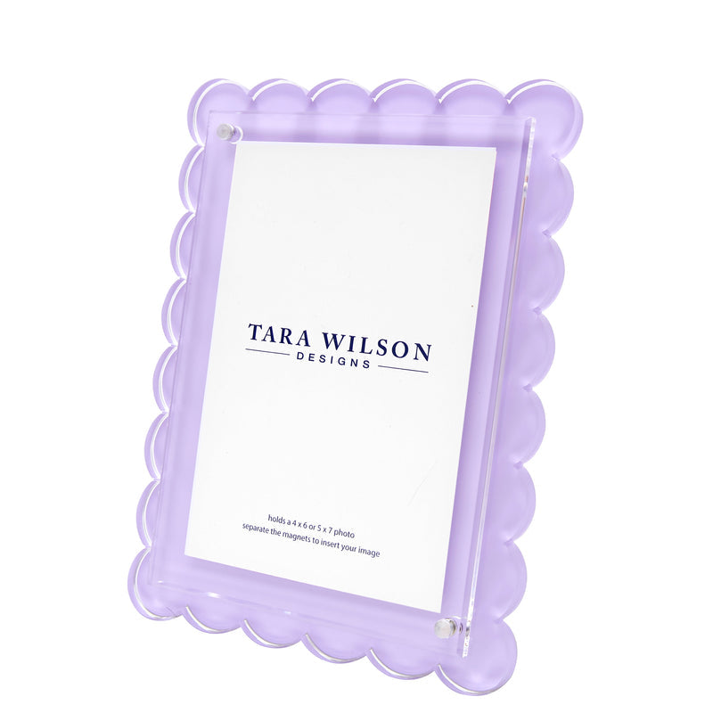 6" x 8" Lucite Scallop Frame - Lavender