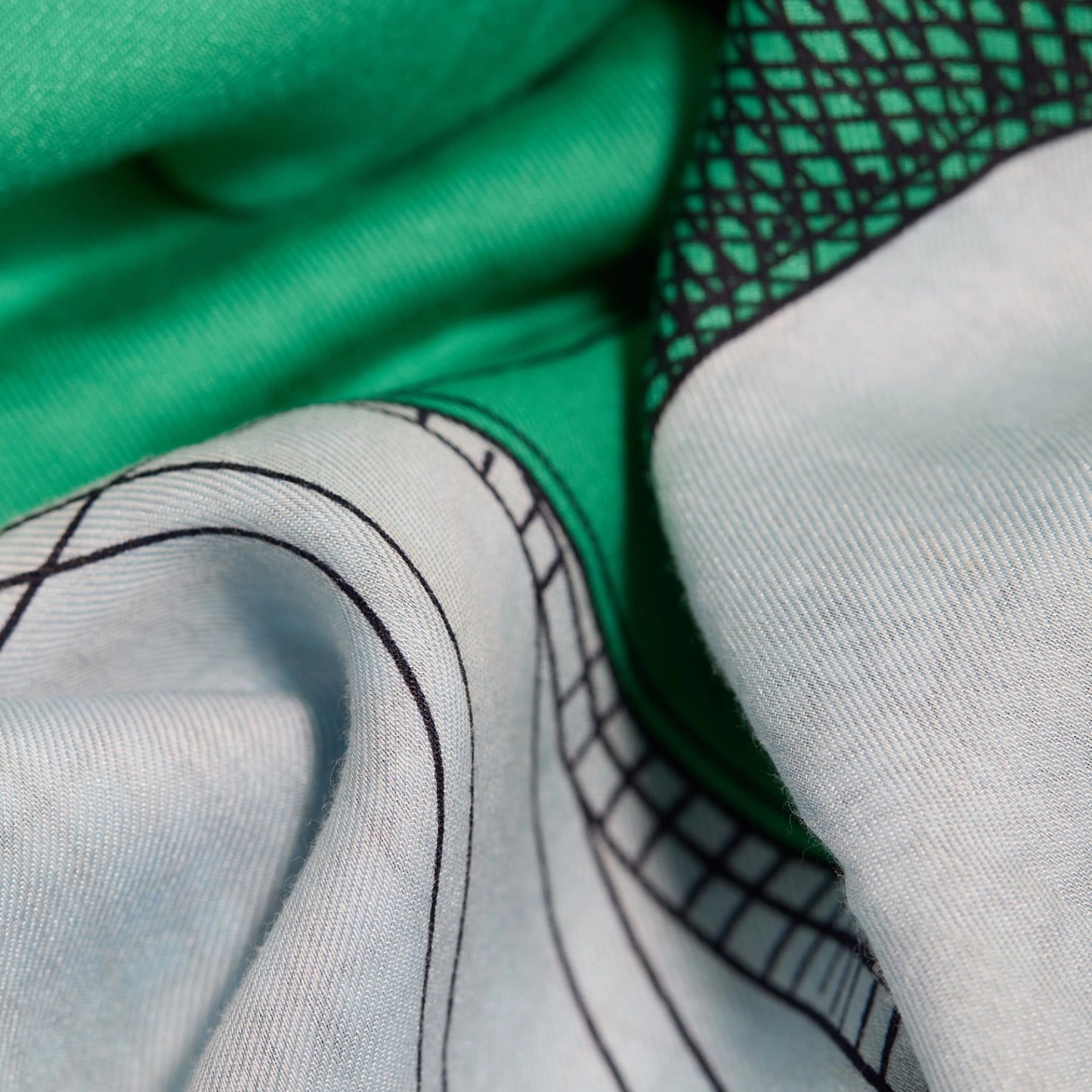 Scarf Square 130 - Des Rives et Des Reves - Green