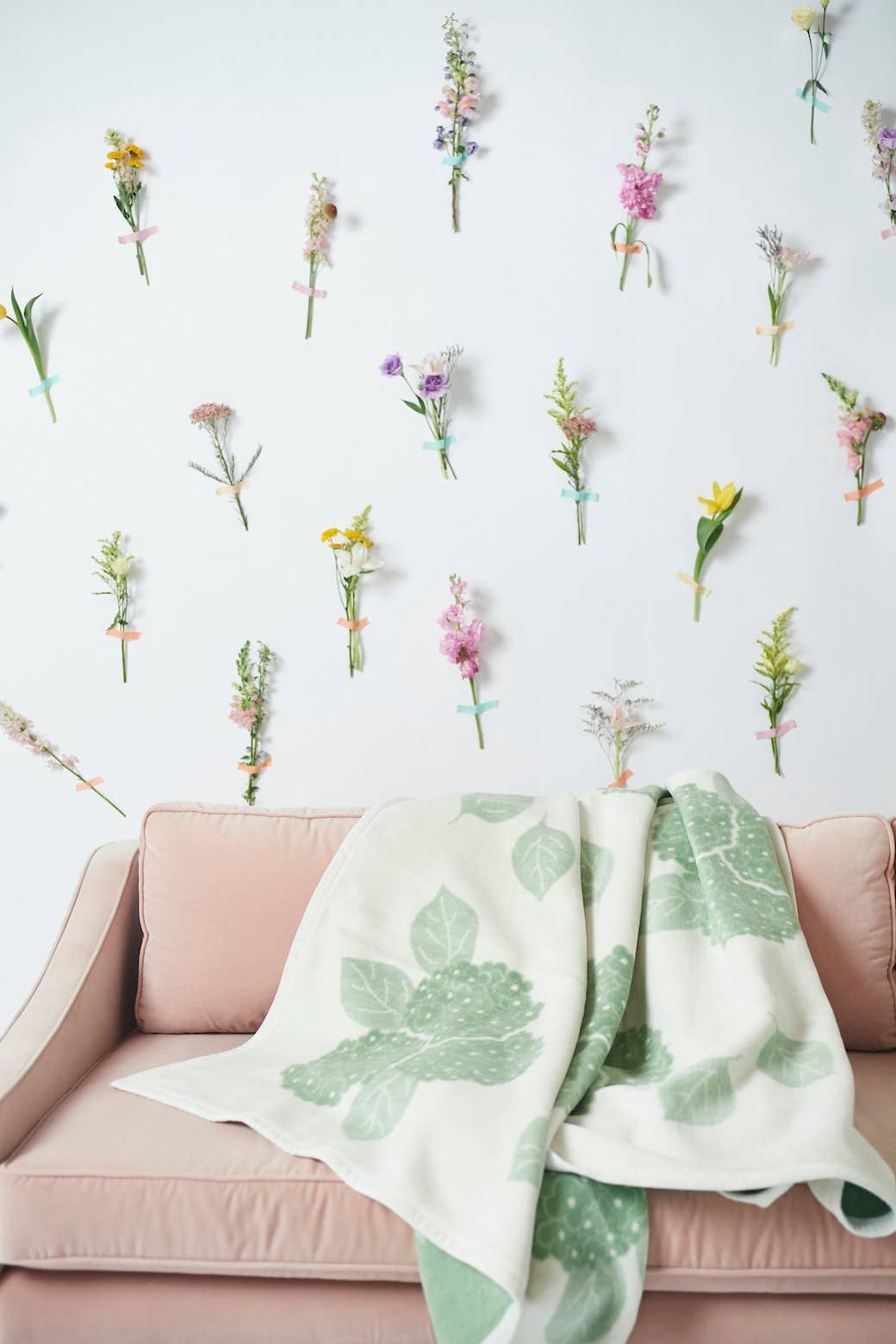 Hydrangeas Sage Blanket: Original