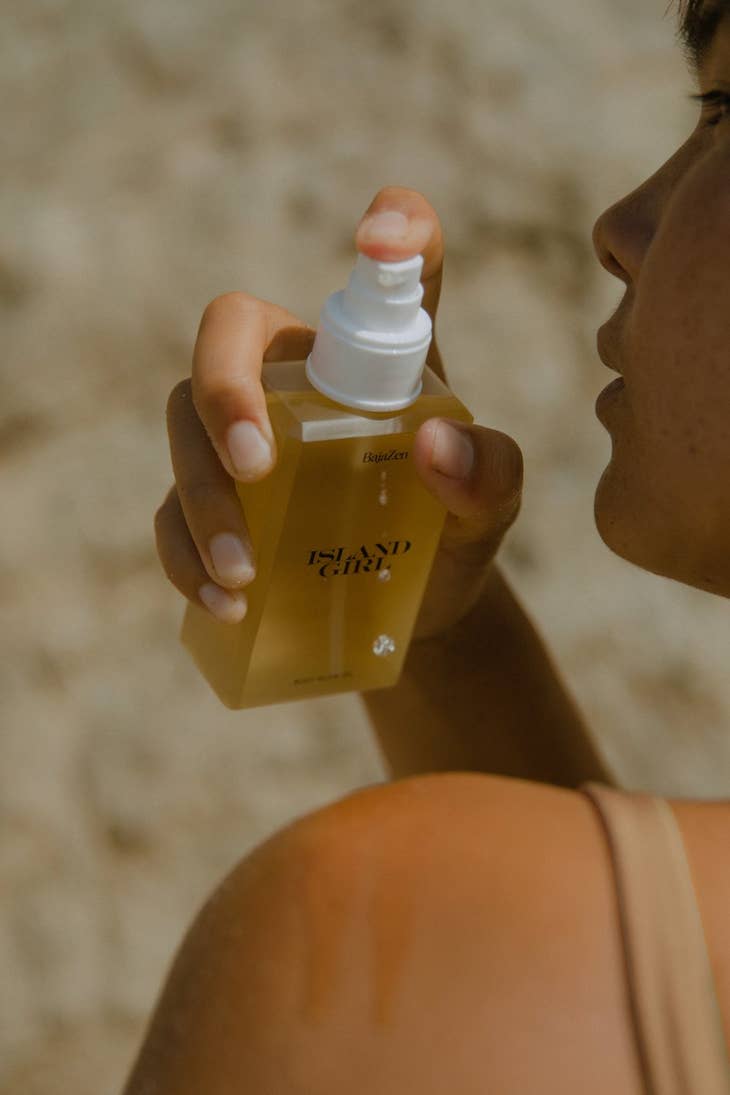 Body Glow Oil - Island Girl