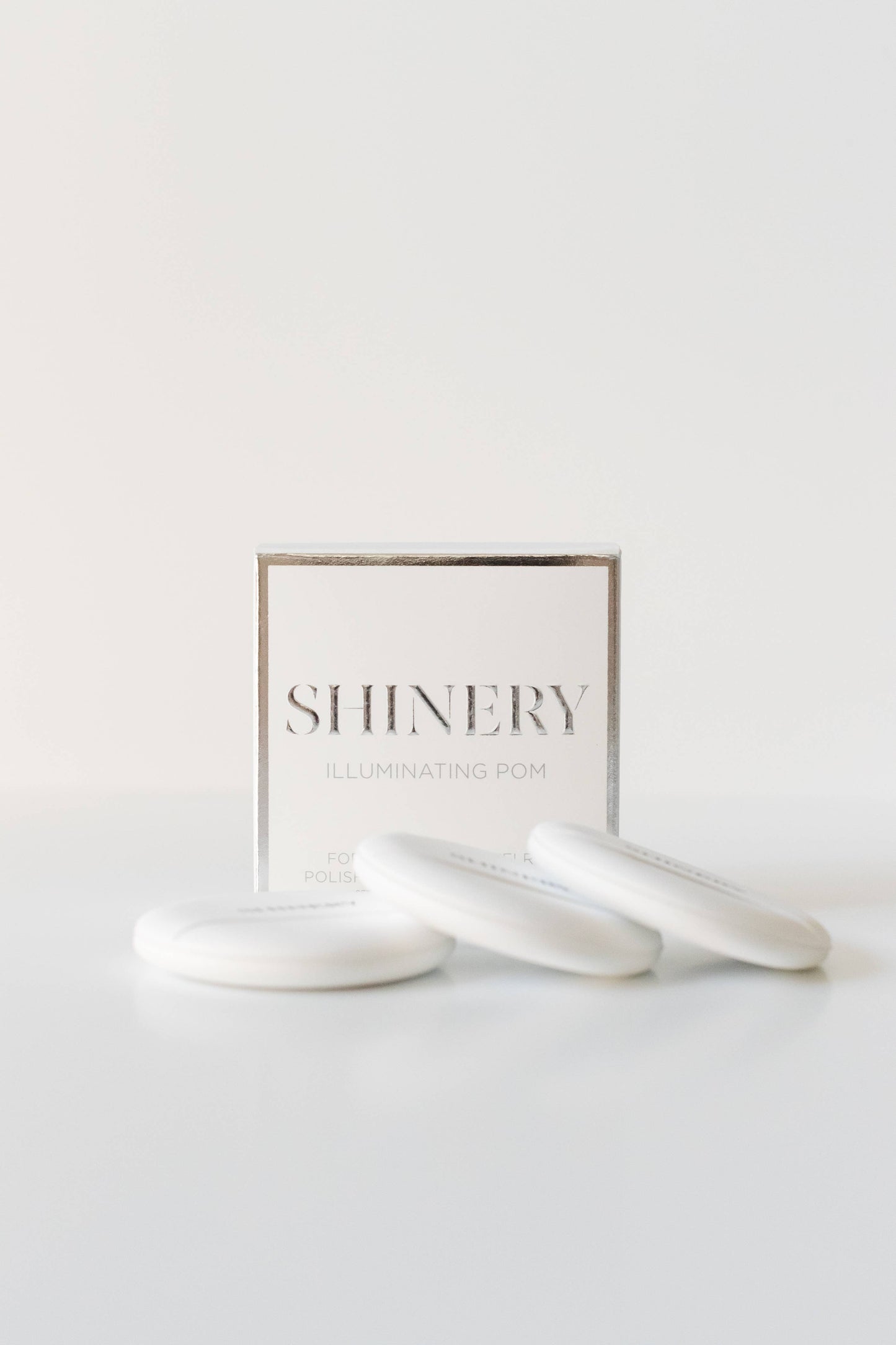 Illuminating Pom Delicate Jewelry Polisher