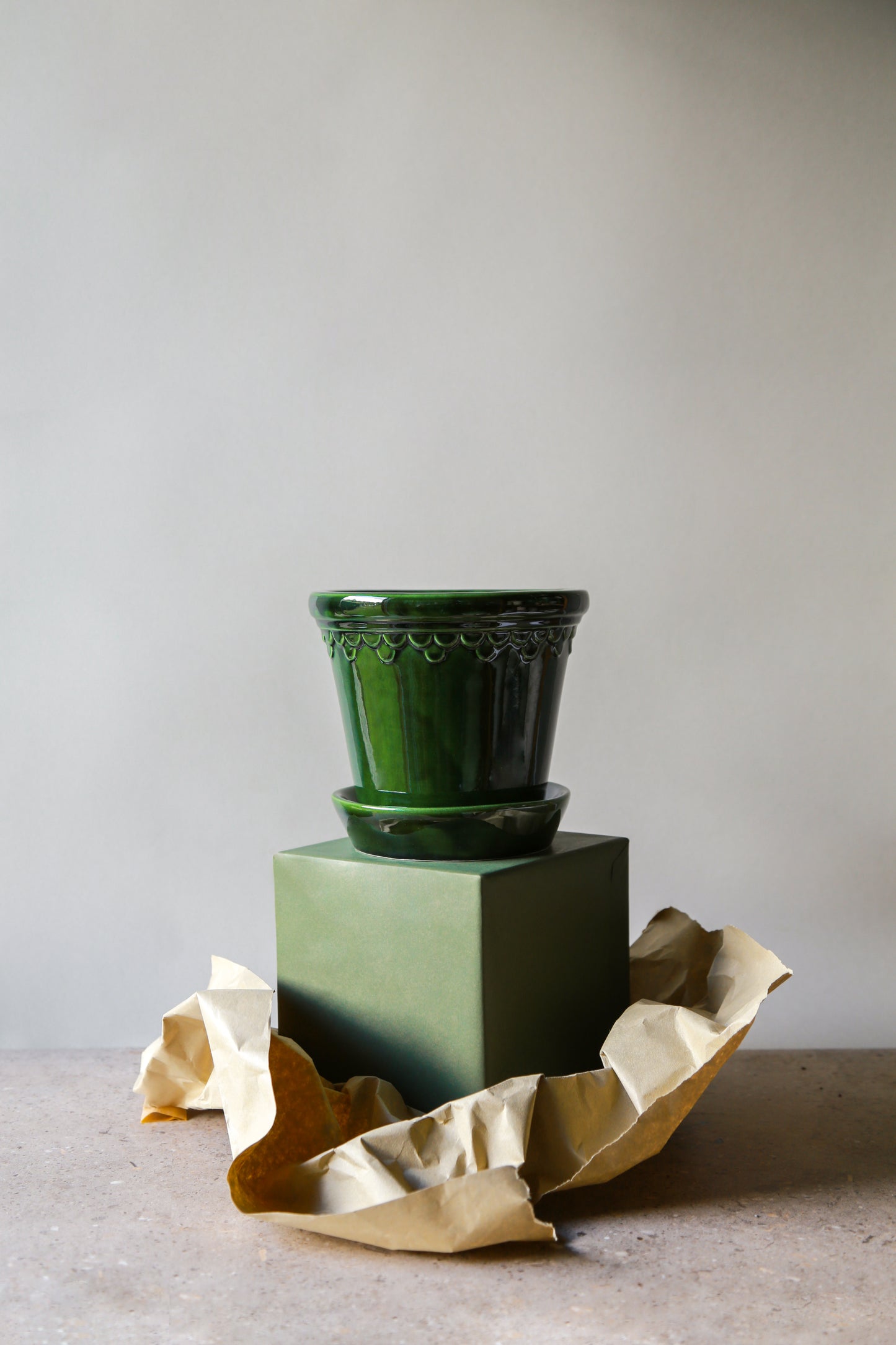Københavner Pot with Saucer - Glazed Emerald Green