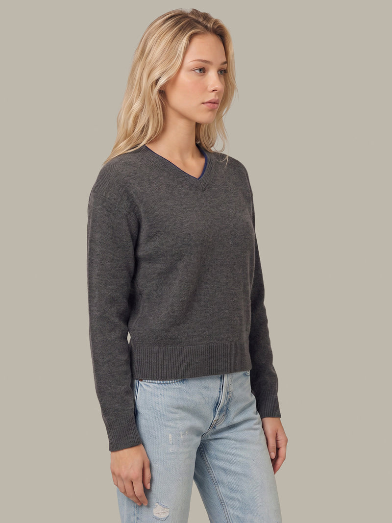 Sloane High V-Neck Cashmere Pullover - Grey Heather Combo