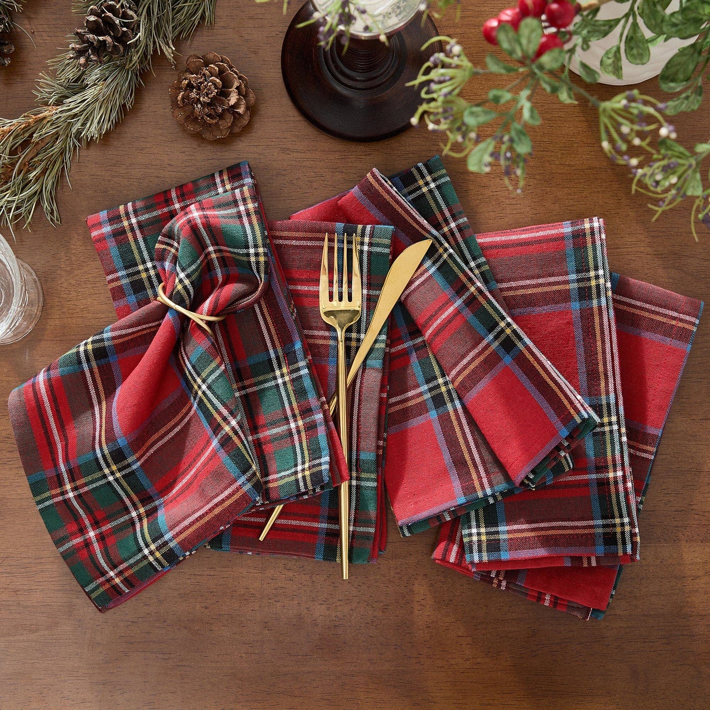 Set of 8 Stowe Tartan Holiday Plaid Cotton Napkins - Red