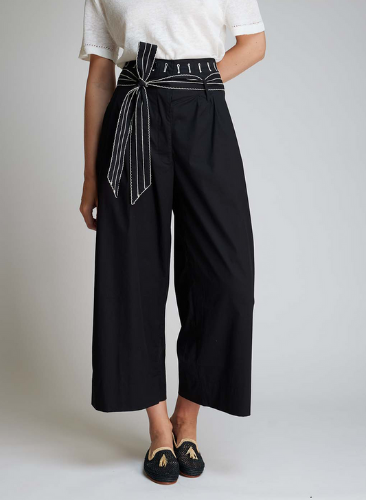 The Noemi Cropped Pant