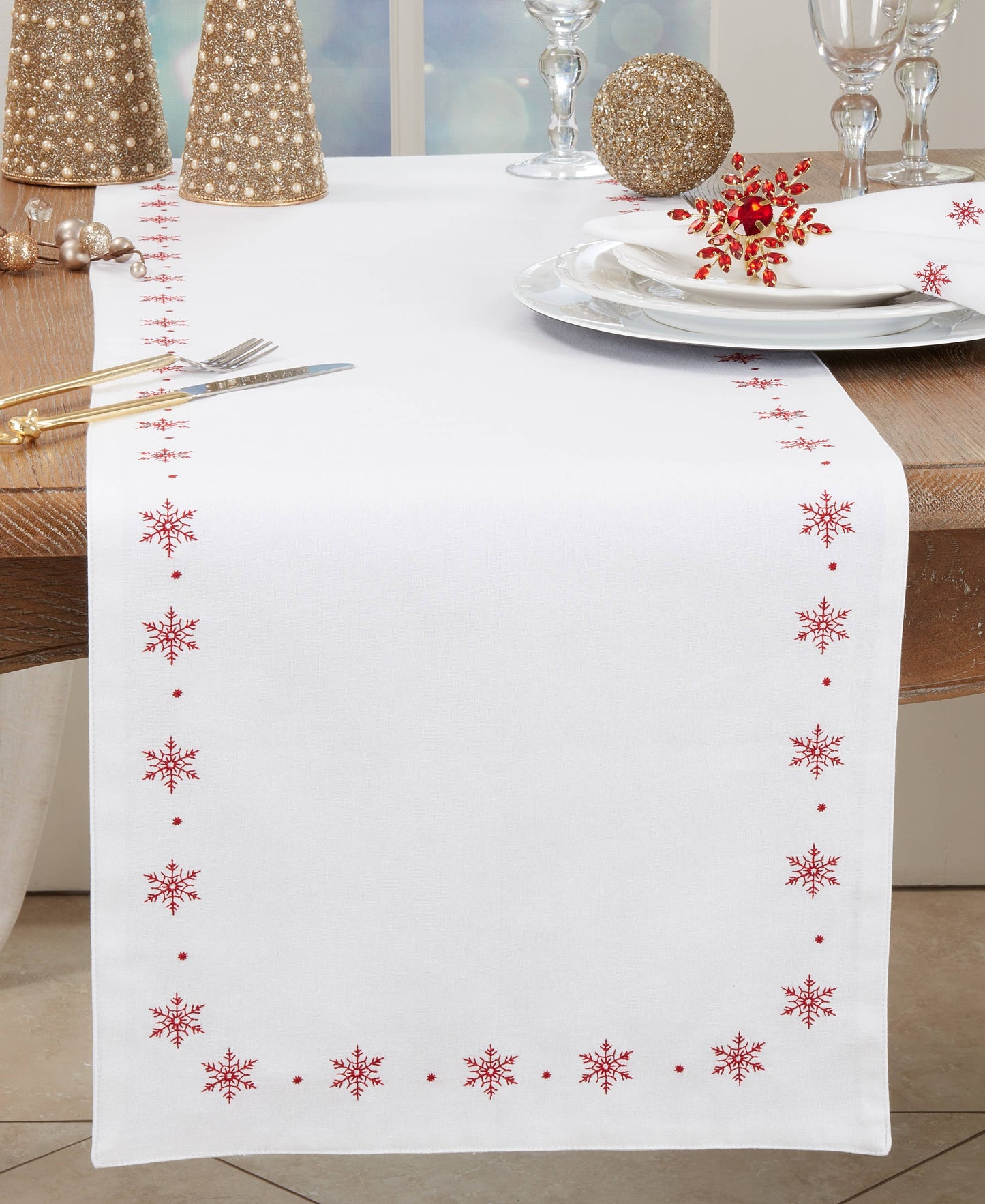 Winter Wonderland Embroidered Snowflake Runner: White