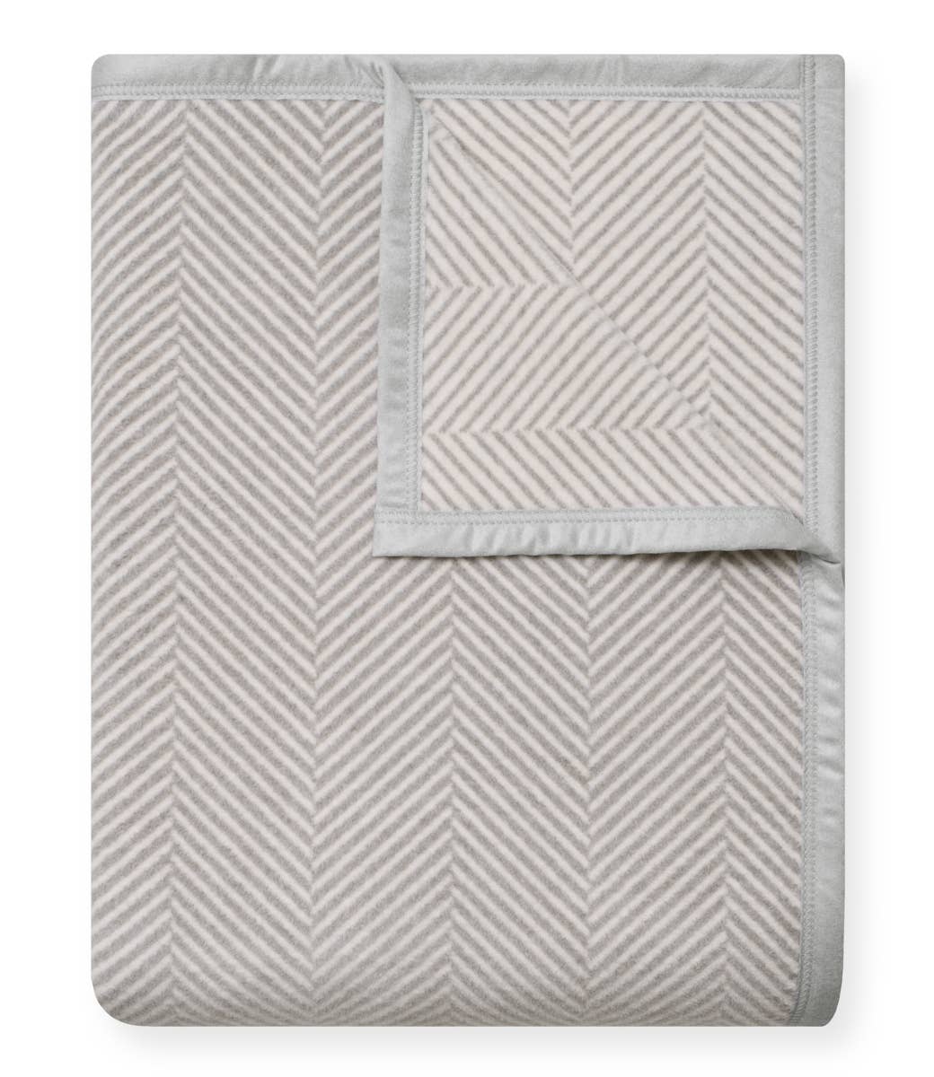 Harborview Herringbone Light Grey Blanket: Midi