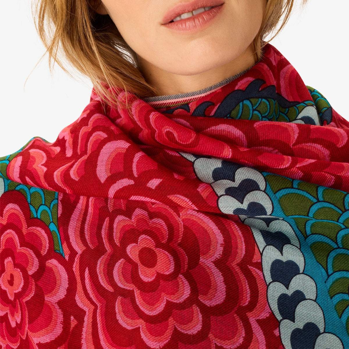 Scarf 70 - Dragon