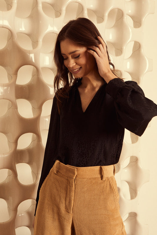 Lena Black Top