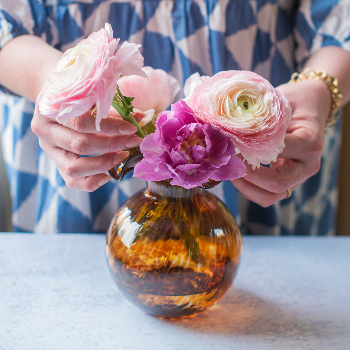 Hibiscus Bud Vase - Brown Tortoiseshell