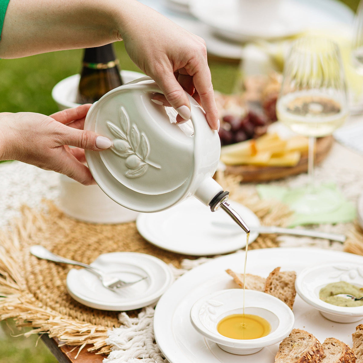 Luna Olive Oil Bottle