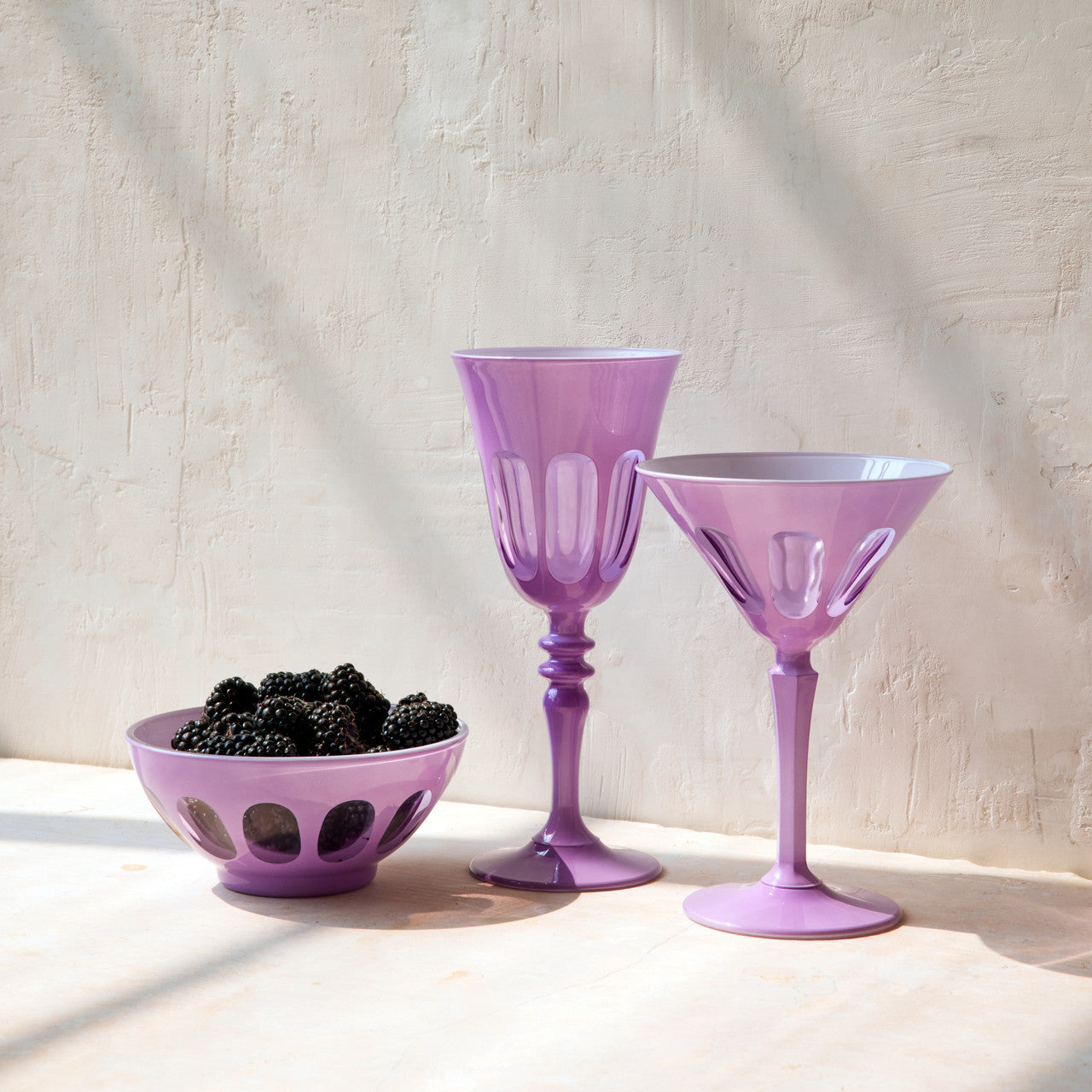 Set of 2 Rialto Wine Glasses - Color: Lupine