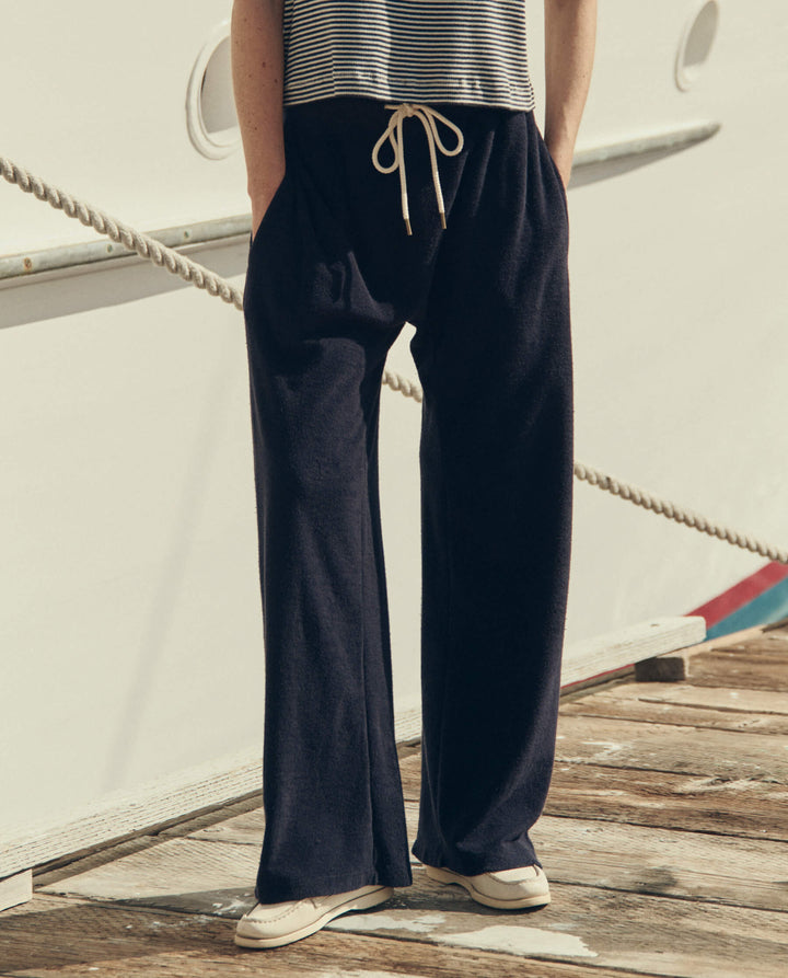 The Micro Terry Horseshoe Sweatpant - Navy
