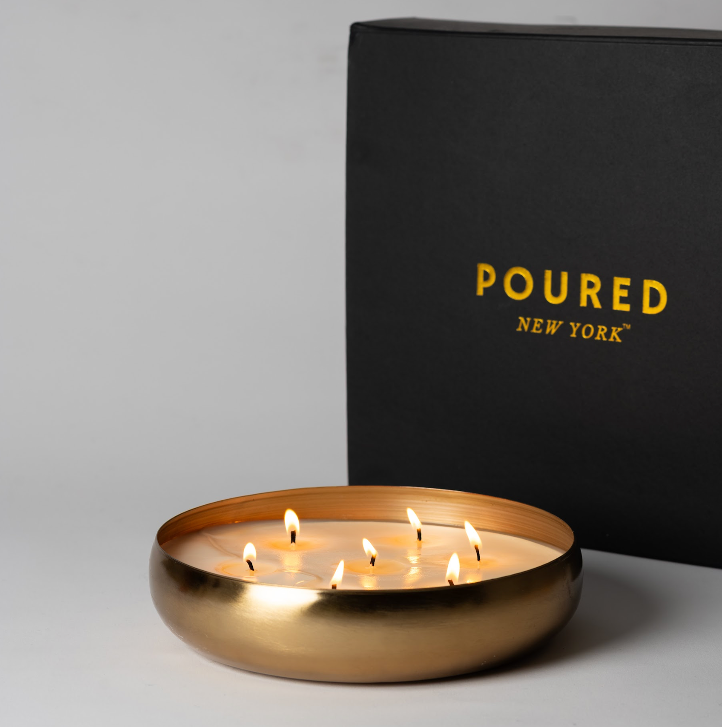 10oz Soy Wax Candle - Flames & Flannel