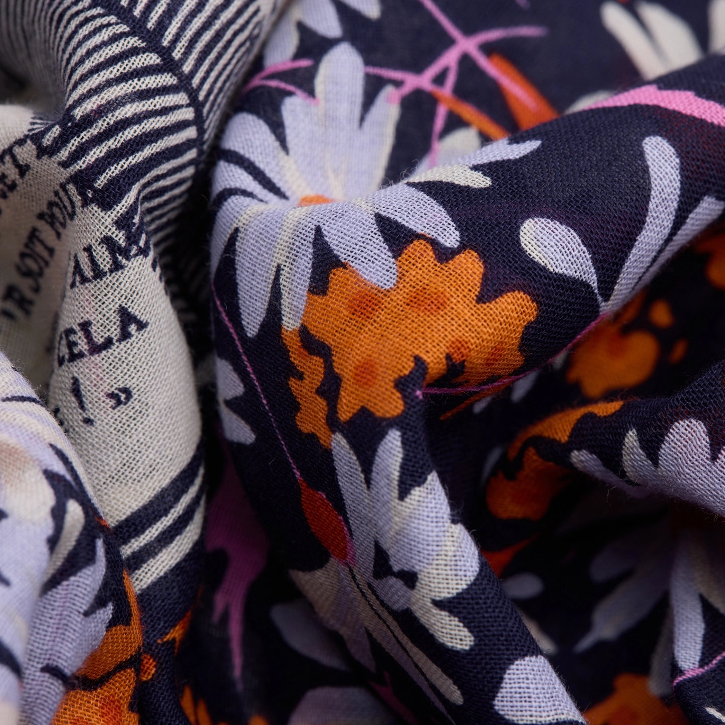 Square Scarf 100 - Faust Collection - Purple
