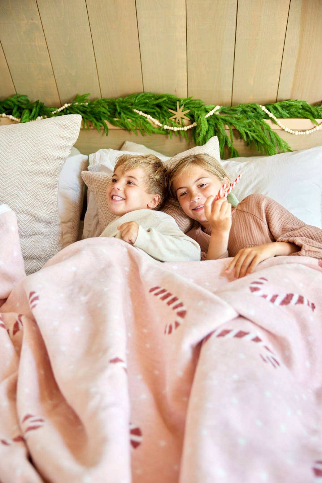 Candy Canes Blanket: Midi