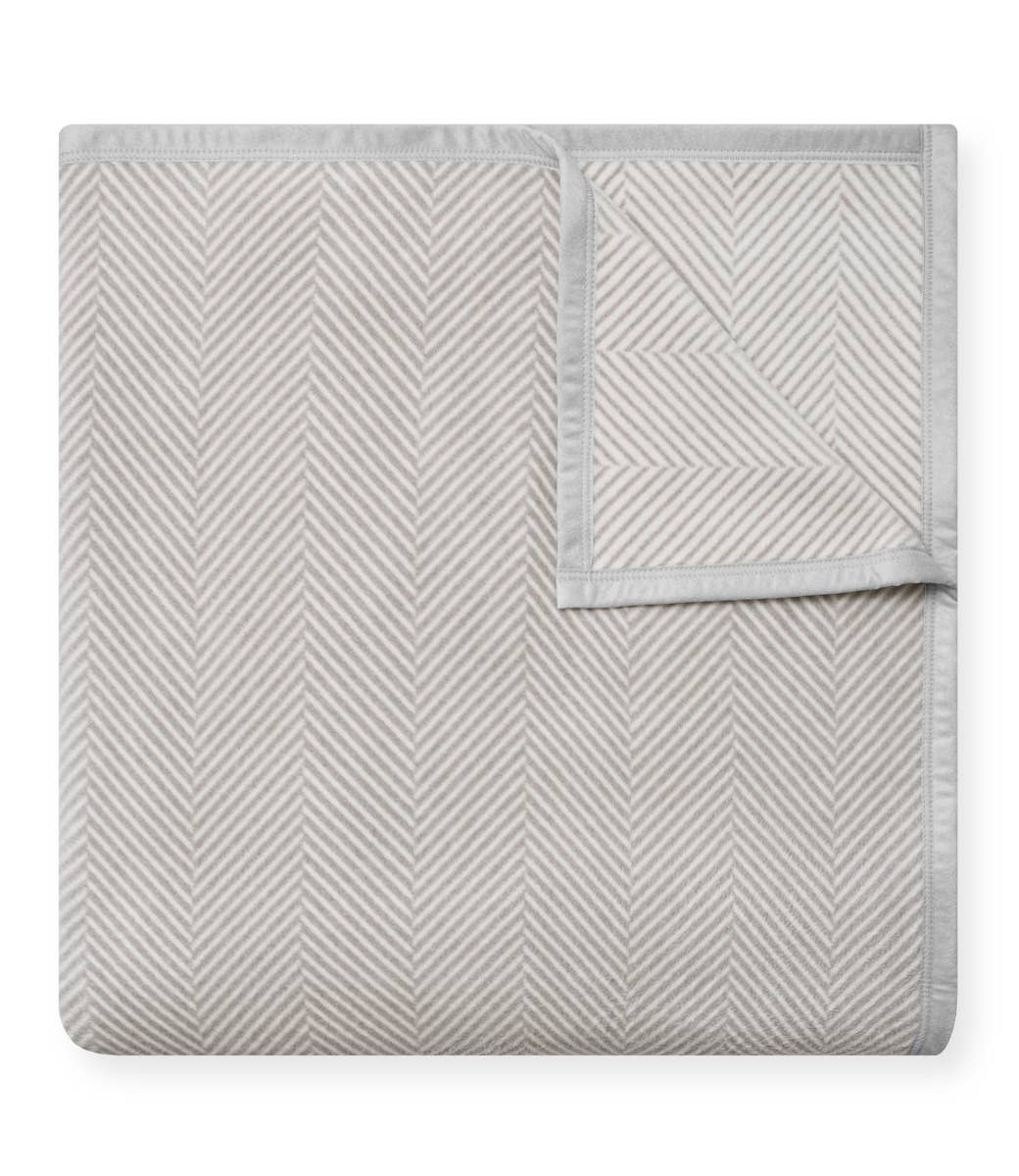 Harborview Herringbone Light Grey Blanket: Midi
