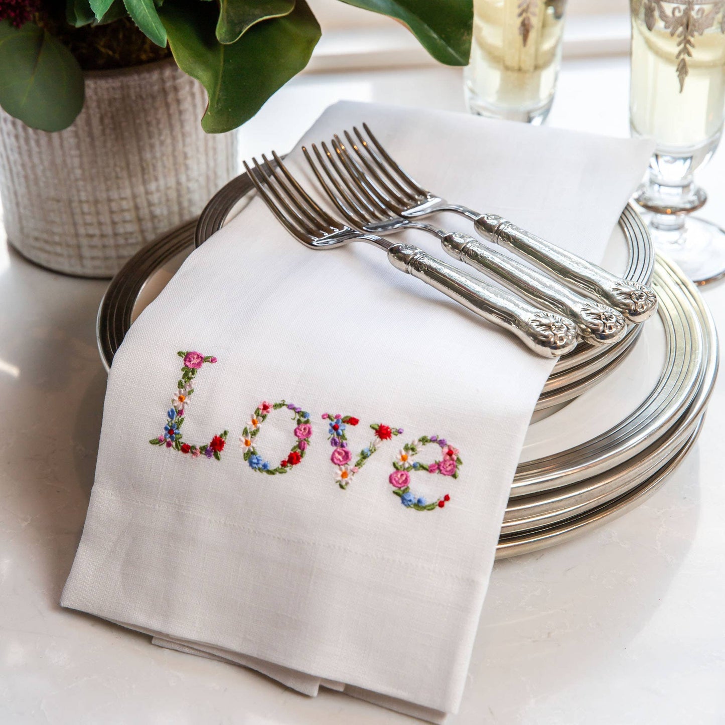 Floral Love Towel: White (Multi)