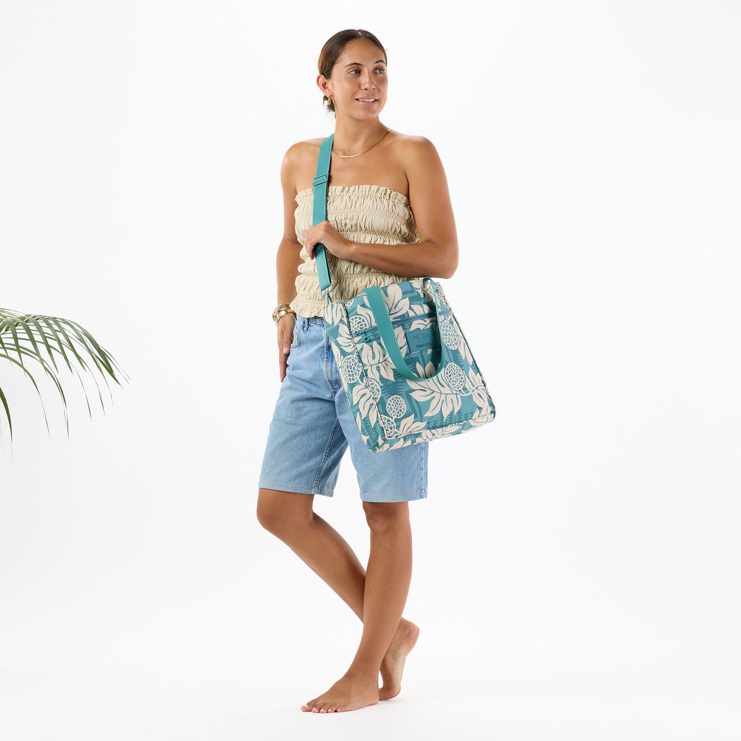 Daily Tote - Holomua Harding - Sandstone on Tide